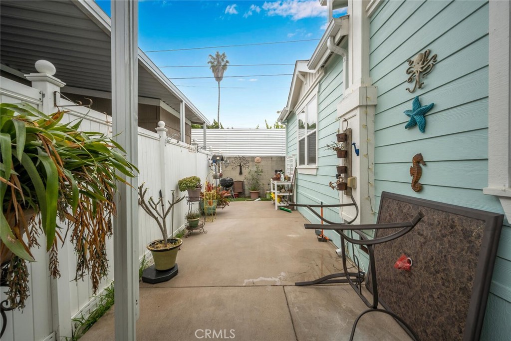 16444 Bolsa Chica Street 30