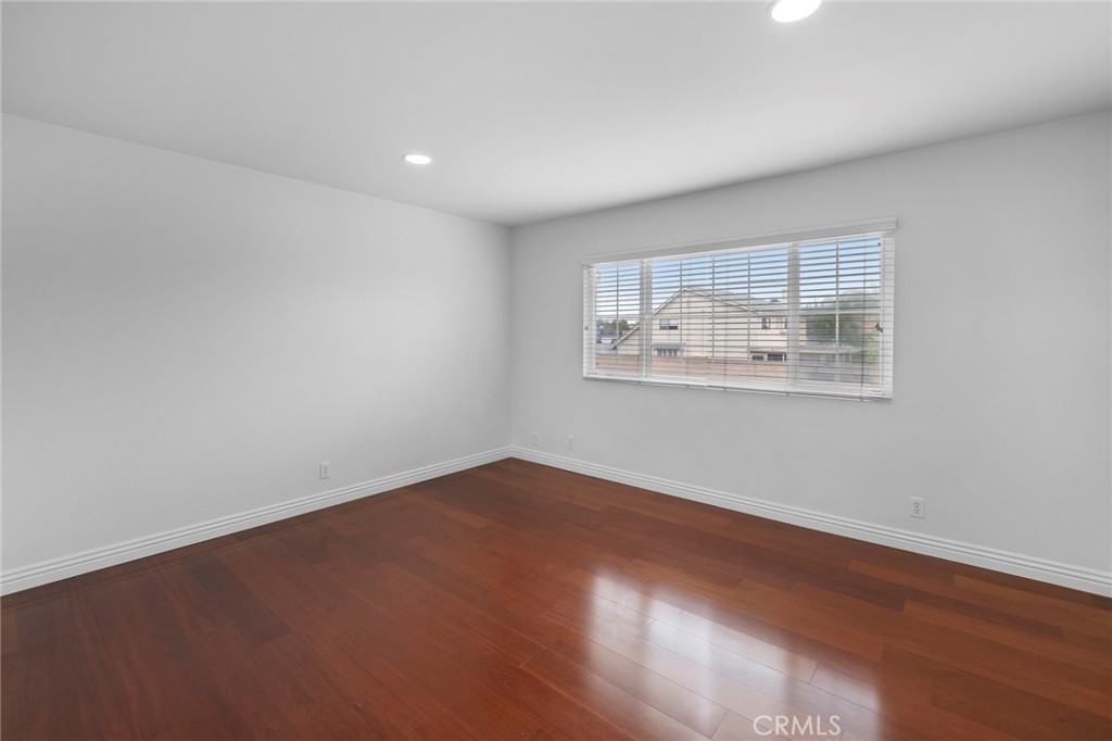 8262 Suffield Street