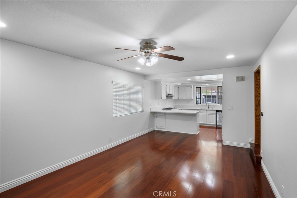 8262 Suffield Street