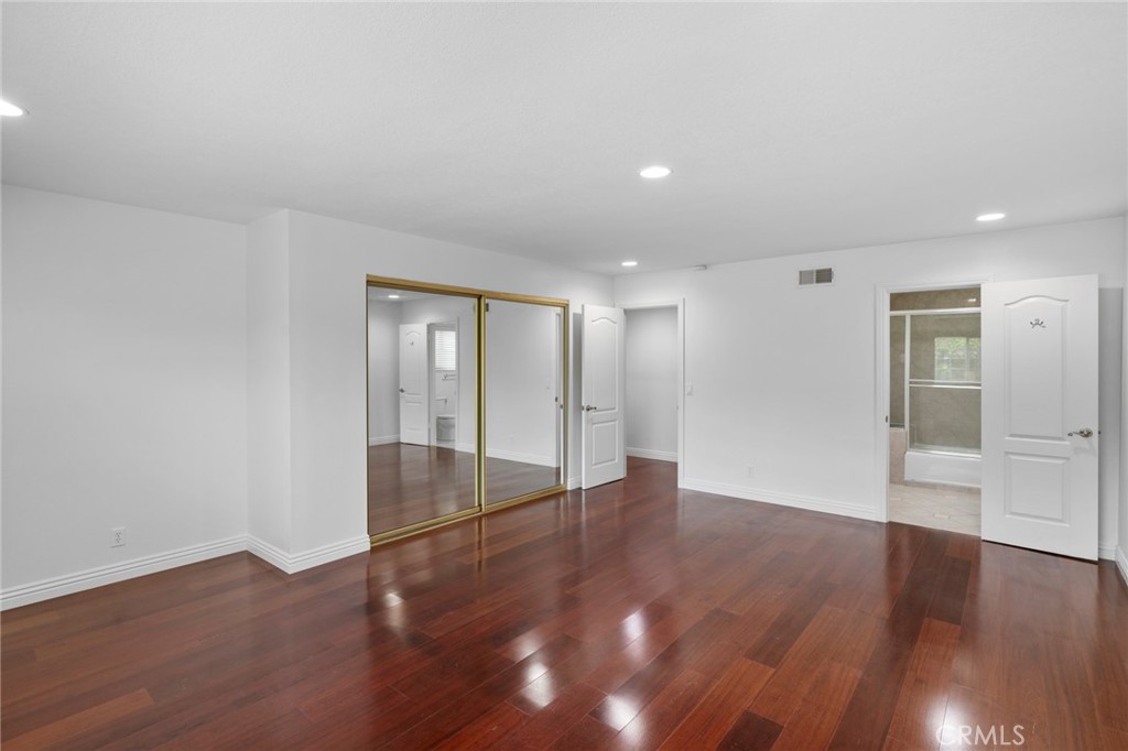 8262 Suffield Street