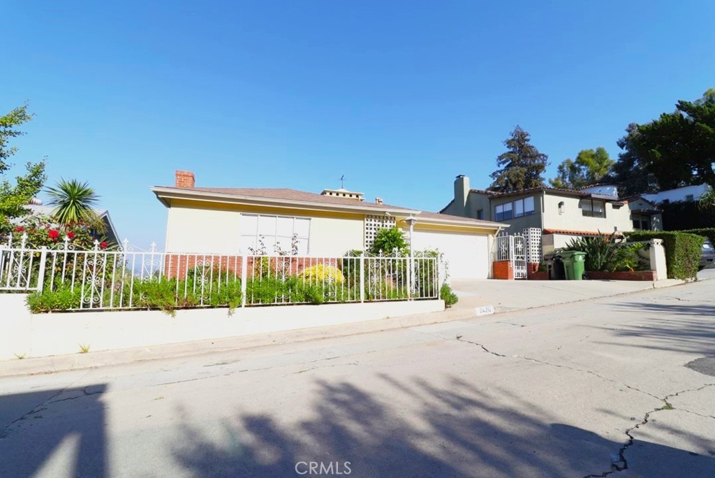 2426 Moreno Drive