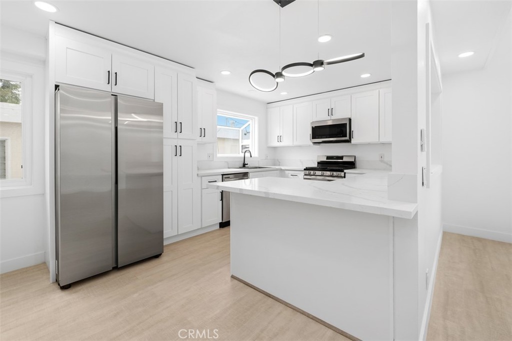 603 Jasmine Avenue 1/2