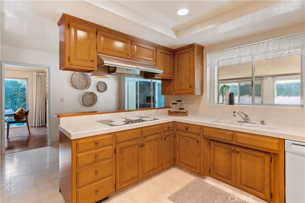 2117 N Westwood Avenue