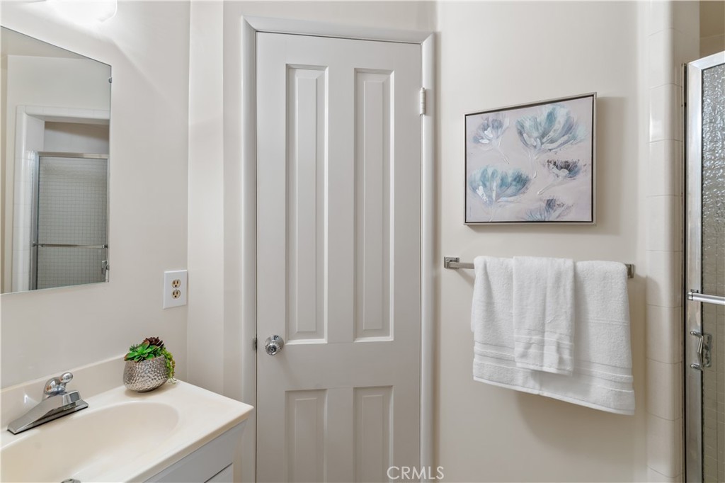 2117 N Westwood Avenue