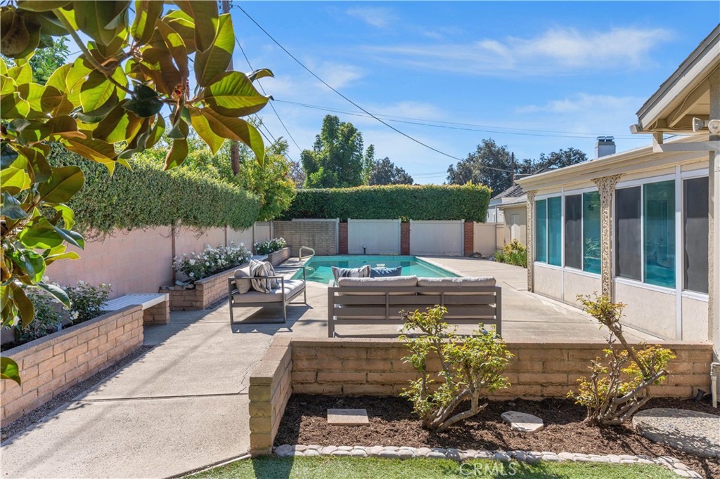 2117 N Westwood Avenue