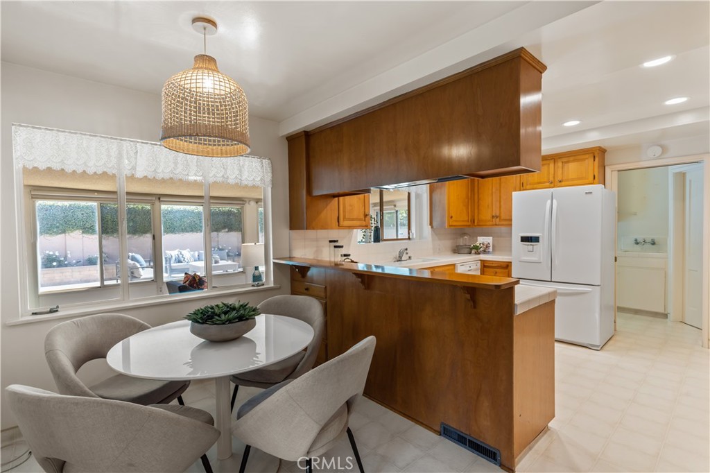 2117 N Westwood Avenue