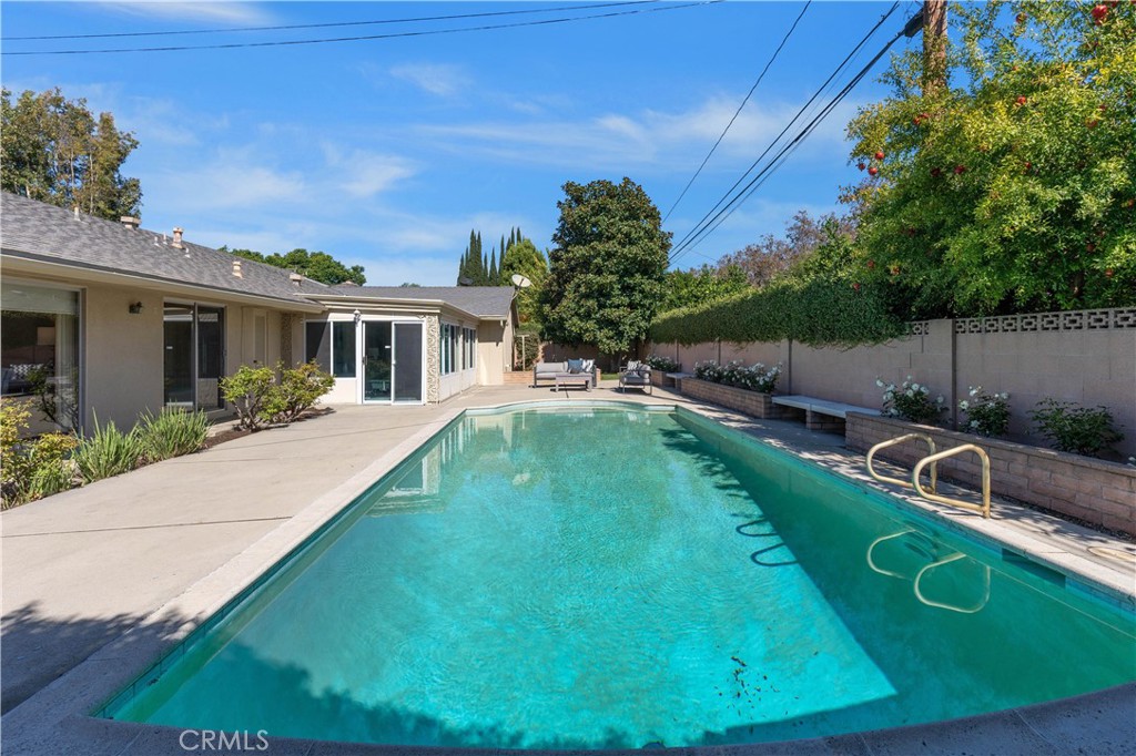 2117 N Westwood Avenue