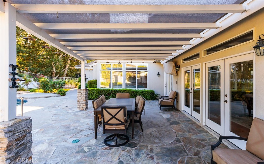 230 S Willowcreek Lane