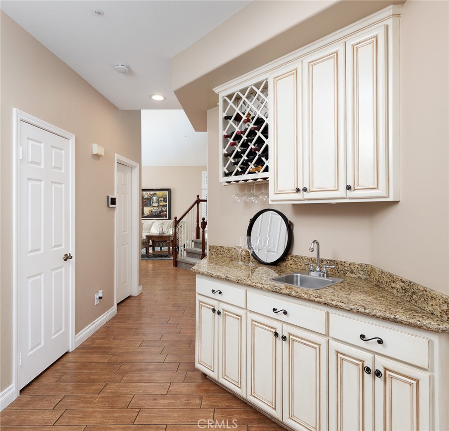 230 S Willowcreek Lane