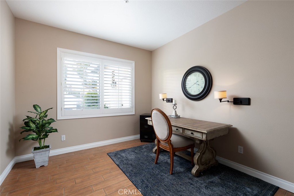 230 S Willowcreek Lane