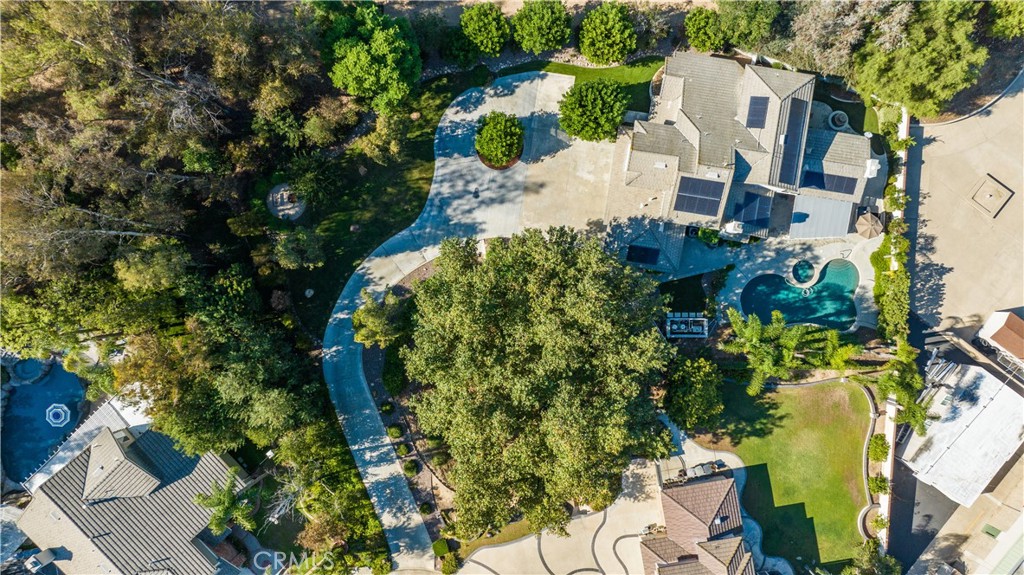 230 S Willowcreek Lane