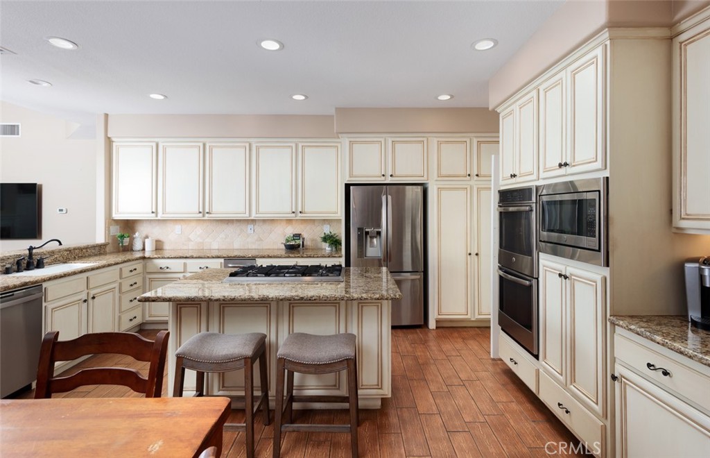 230 S Willowcreek Lane