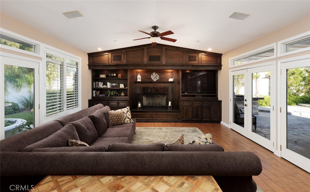 230 S Willowcreek Lane