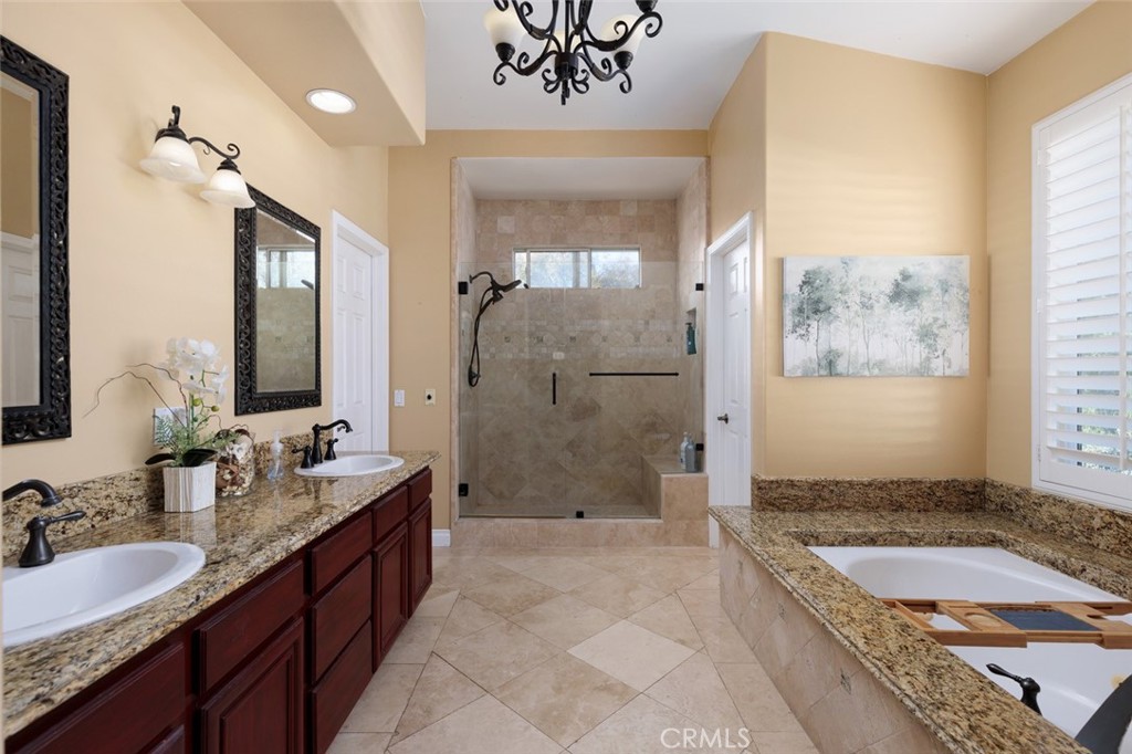 230 S Willowcreek Lane