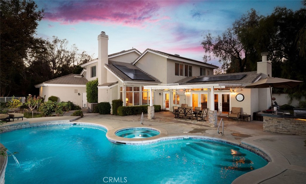 230 S Willowcreek Lane