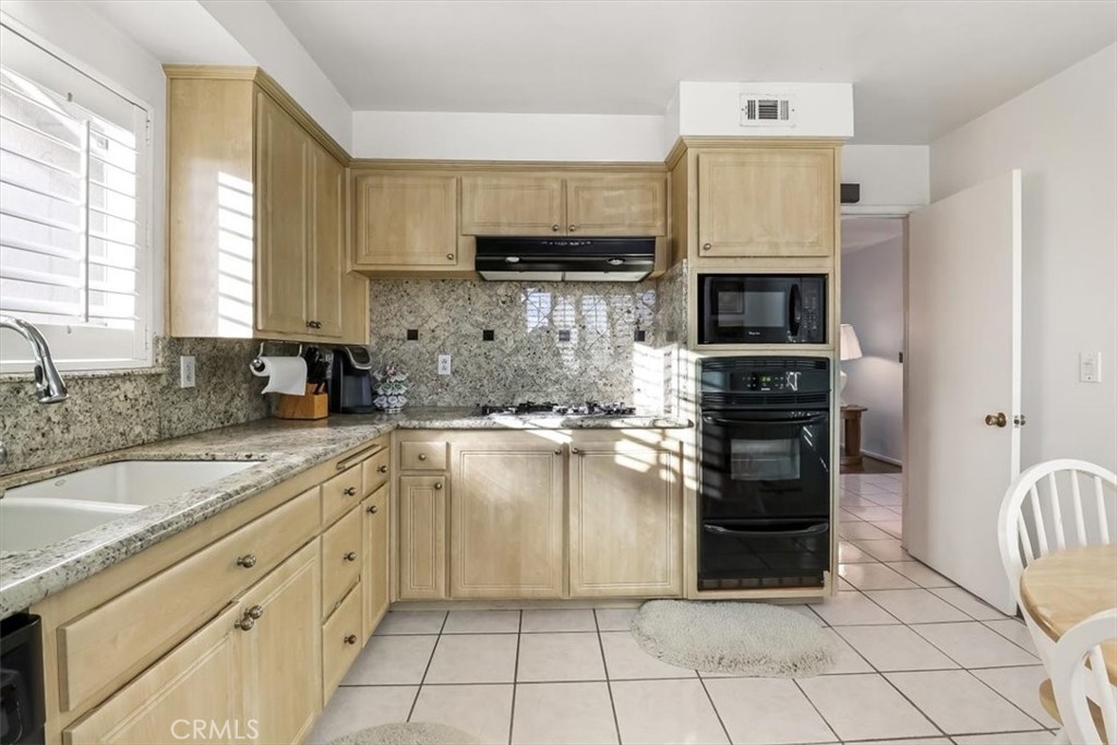 1019 Ashpark Lane