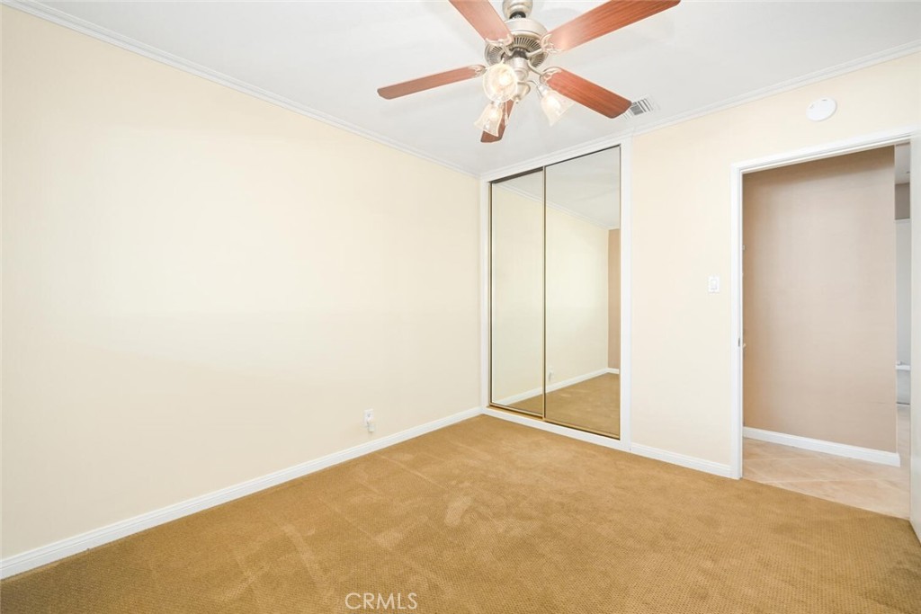 5732 E Oakbrook Street