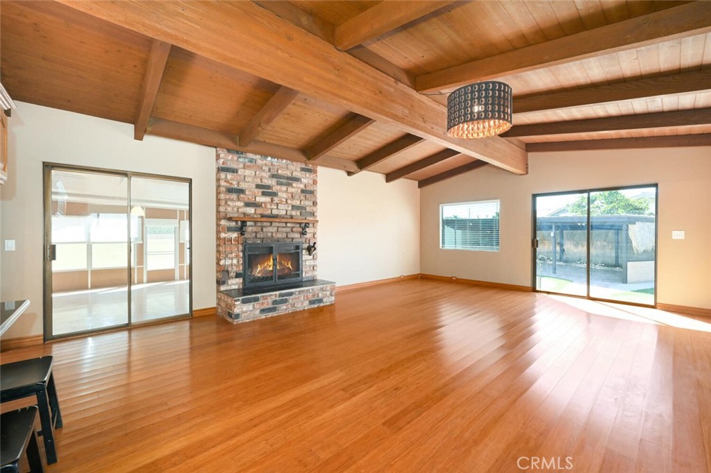 5732 E Oakbrook Street