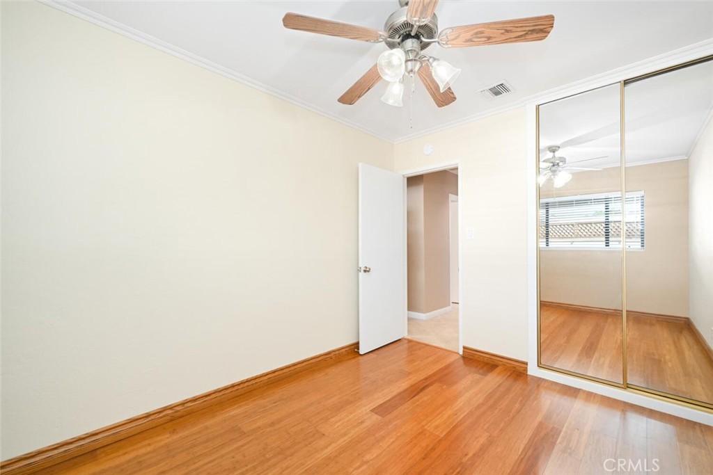 5732 E Oakbrook Street