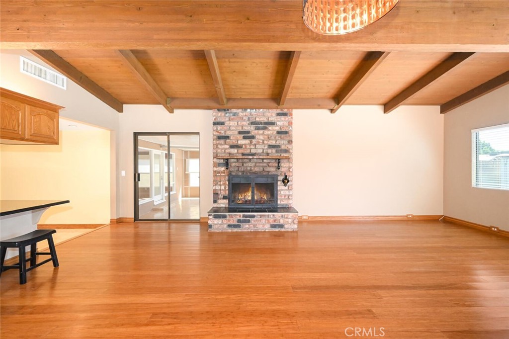 5732 E Oakbrook Street