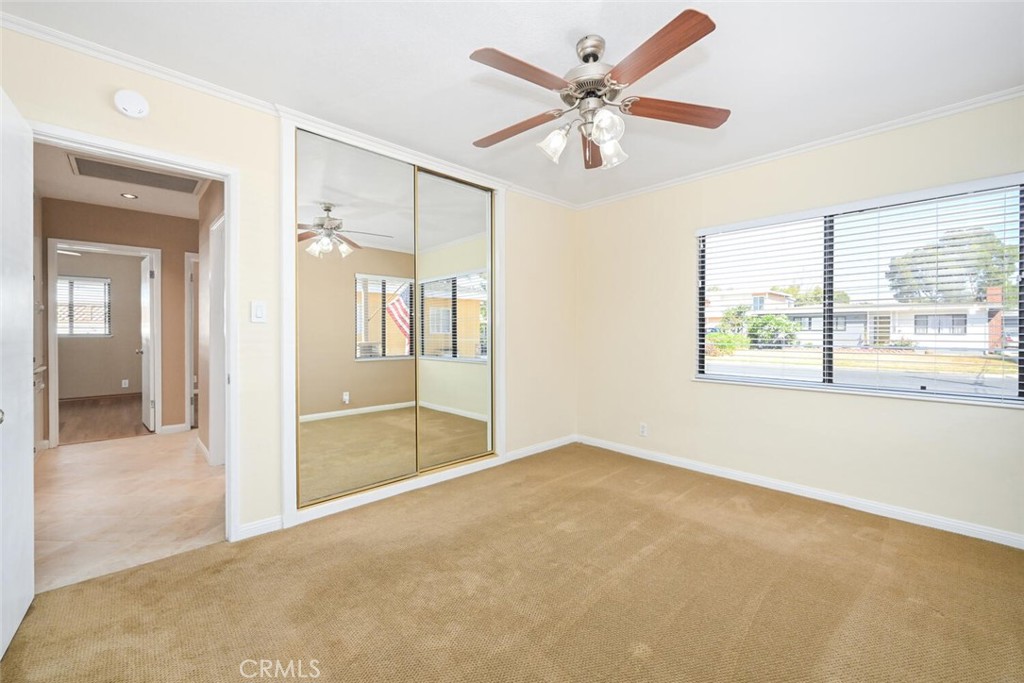 5732 E Oakbrook Street