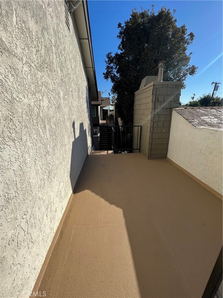 546 W Dunton Avenue 27