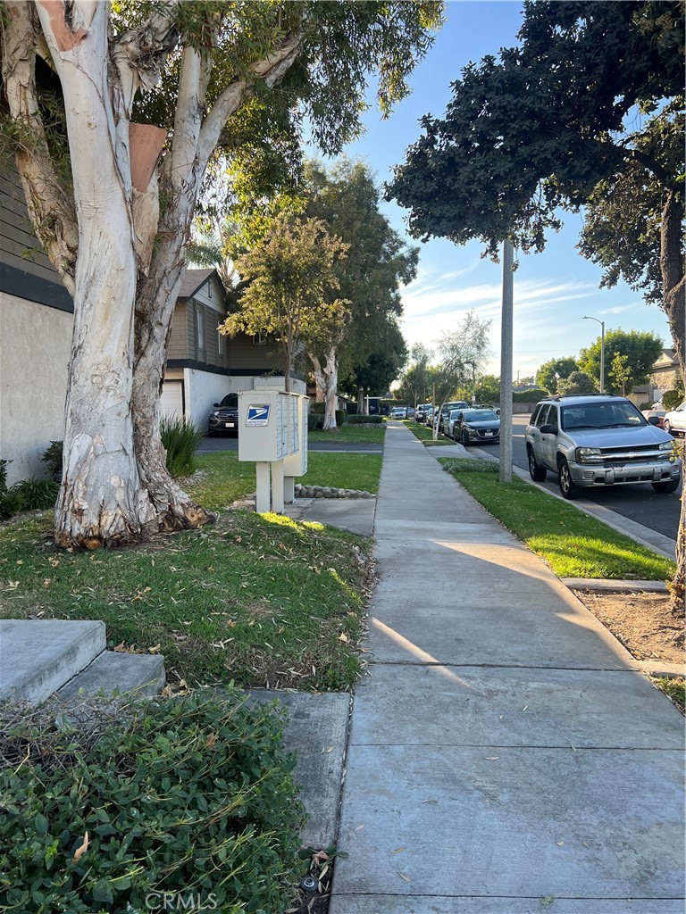 546 W Dunton Avenue 27