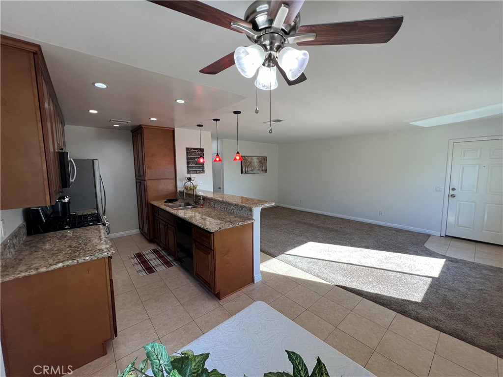 546 W Dunton Avenue 27