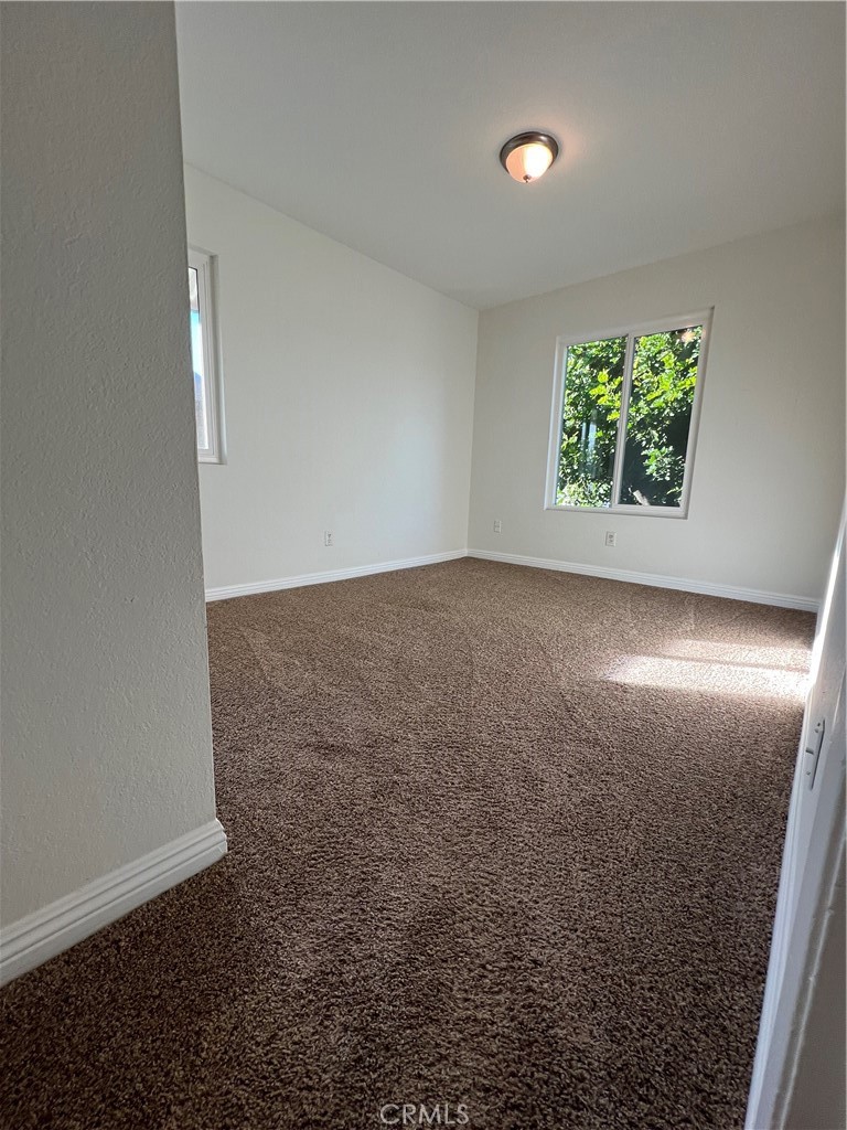 546 W Dunton Avenue 27