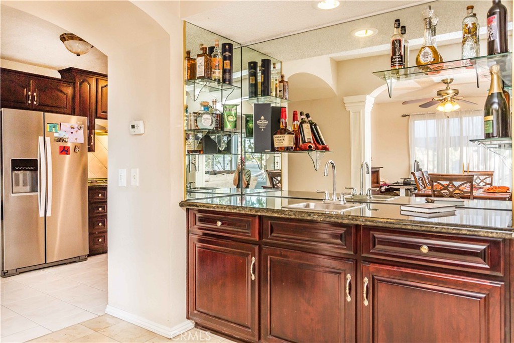 4861 E Fairfield Street