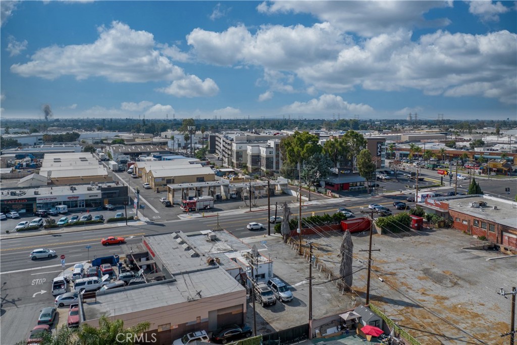 5803 Imperial Highway