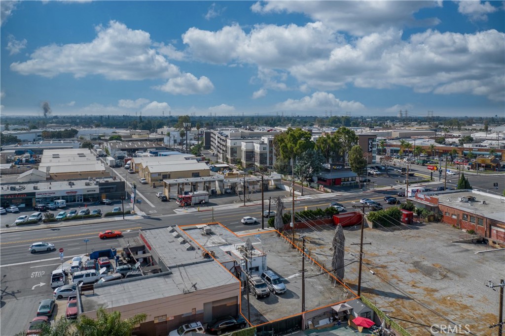 5803 Imperial Highway