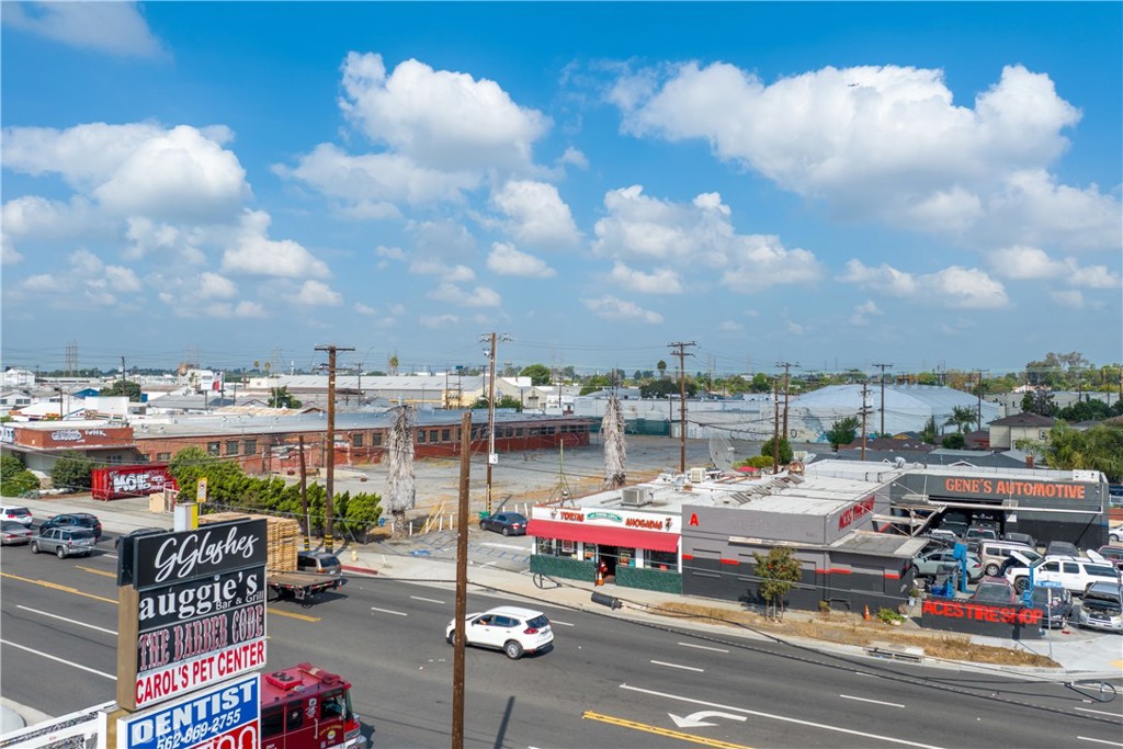 5803 Imperial Highway