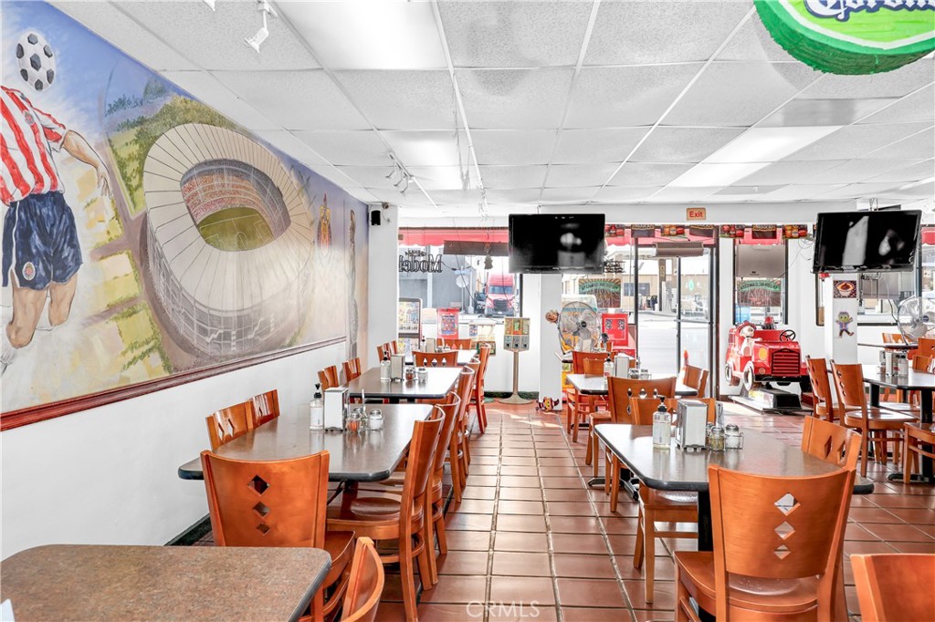 5803 Imperial Highway