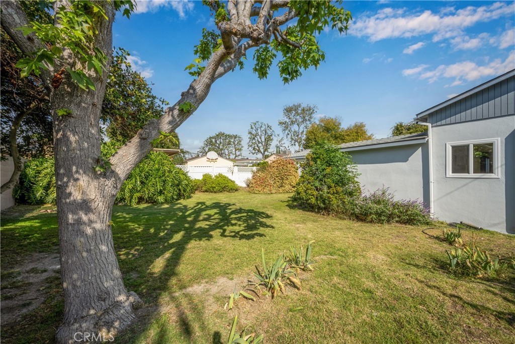 4203 N Greenbrier Road