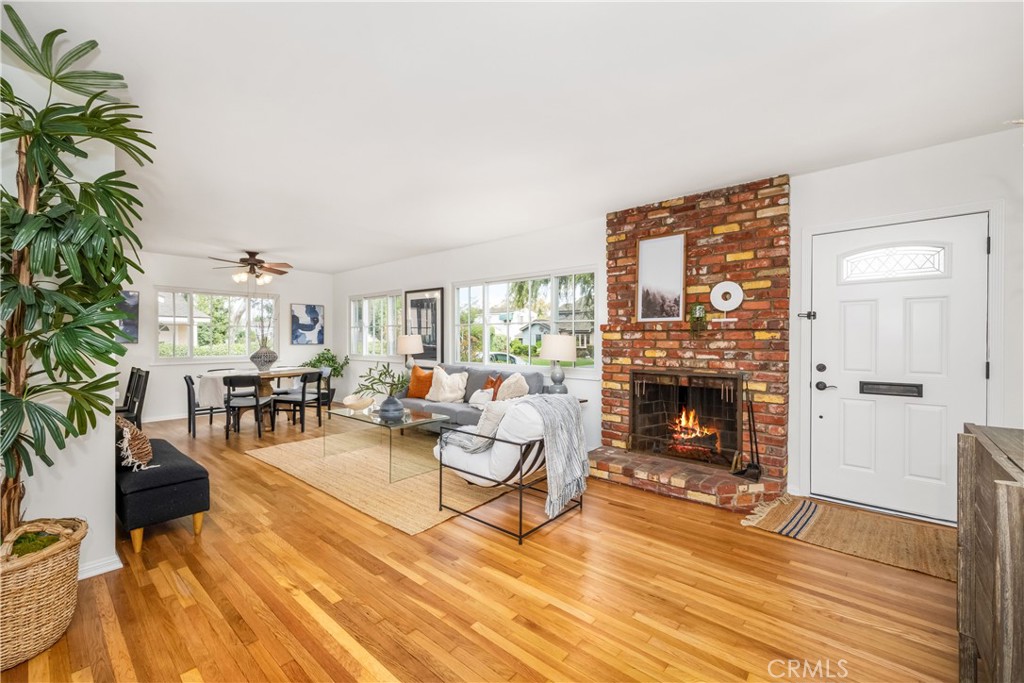 4203 N Greenbrier Road