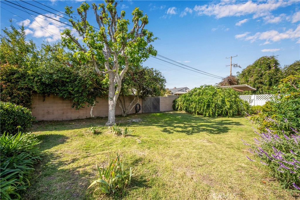 4203 N Greenbrier Road