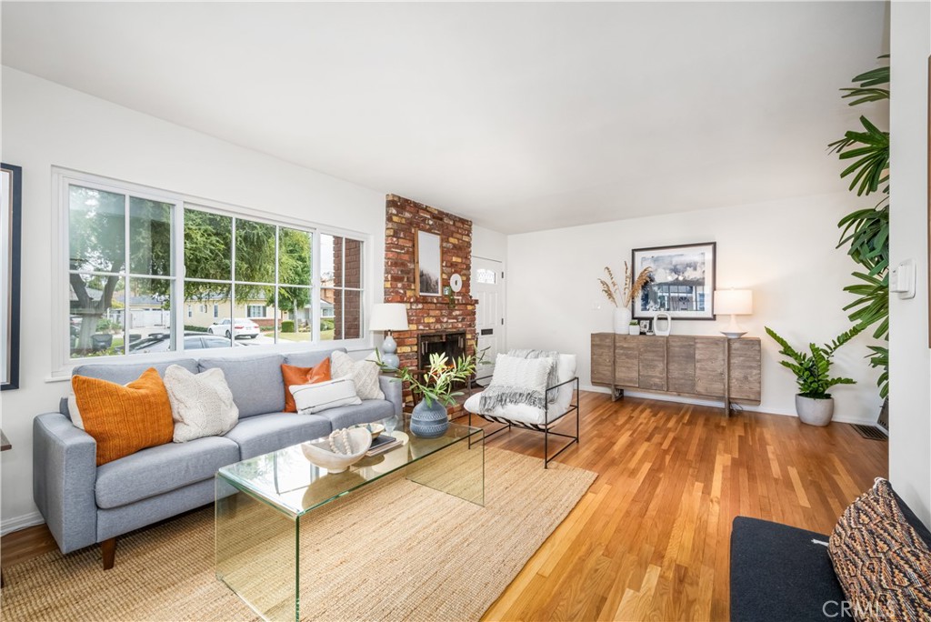 4203 N Greenbrier Road