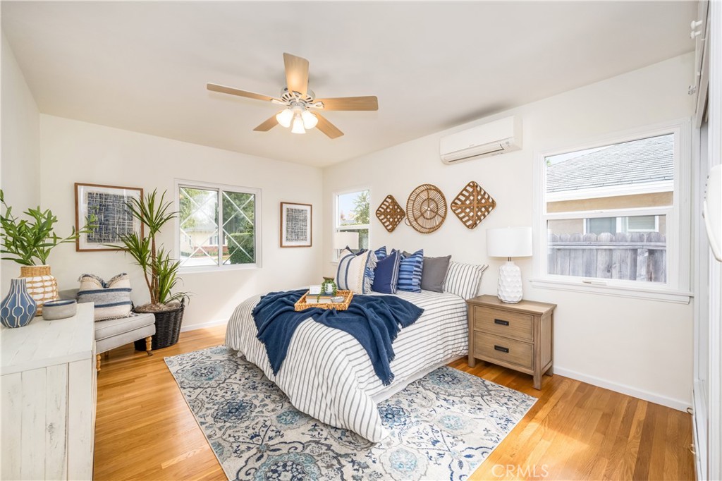 4203 N Greenbrier Road