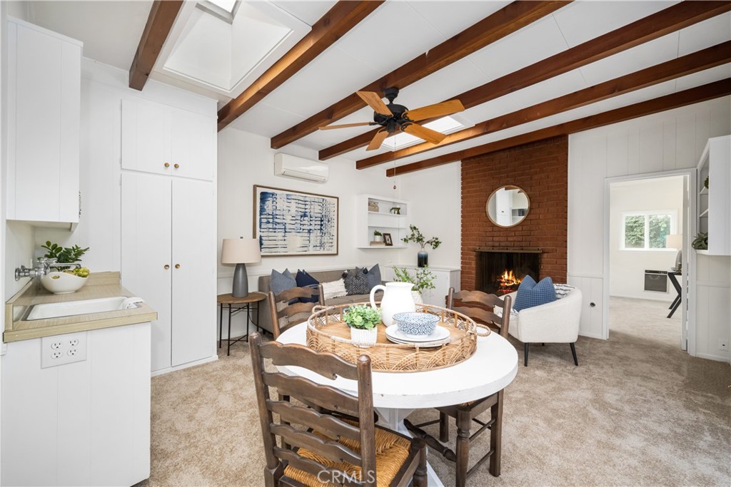 4203 N Greenbrier Road