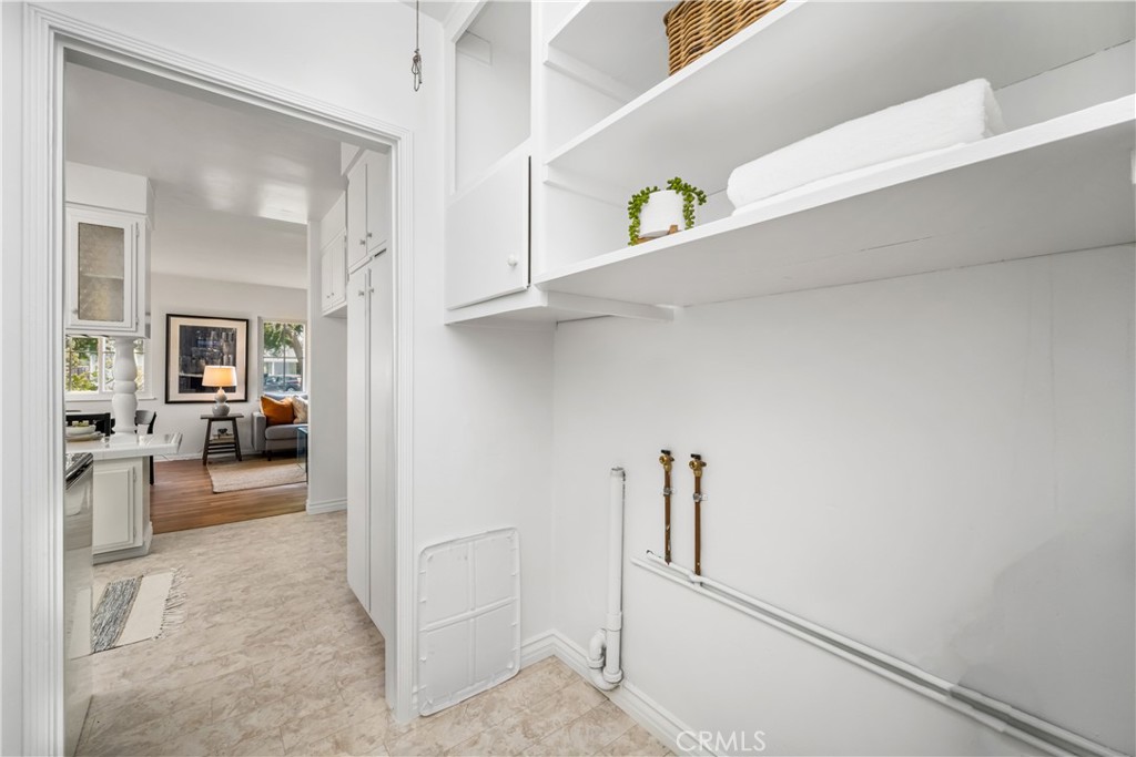 4203 N Greenbrier Road