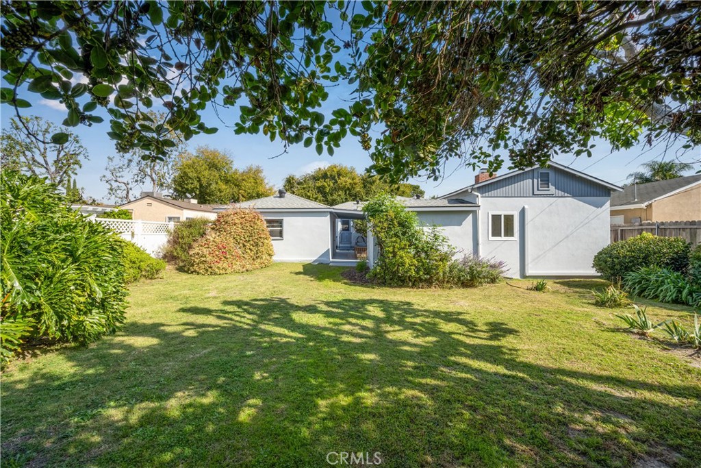 4203 N Greenbrier Road