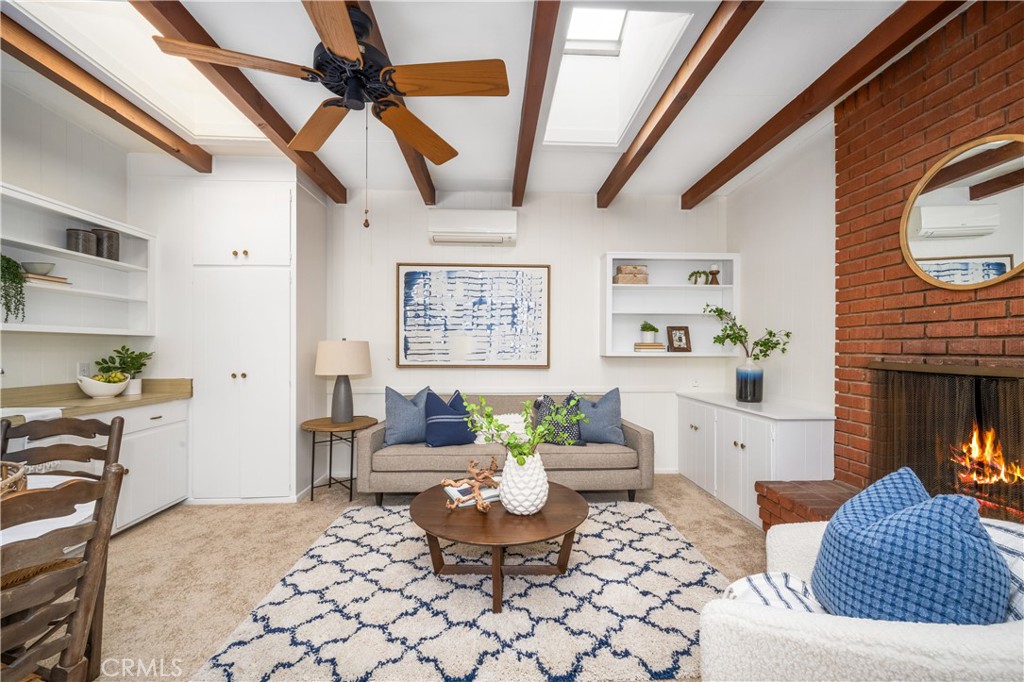 4203 N Greenbrier Road