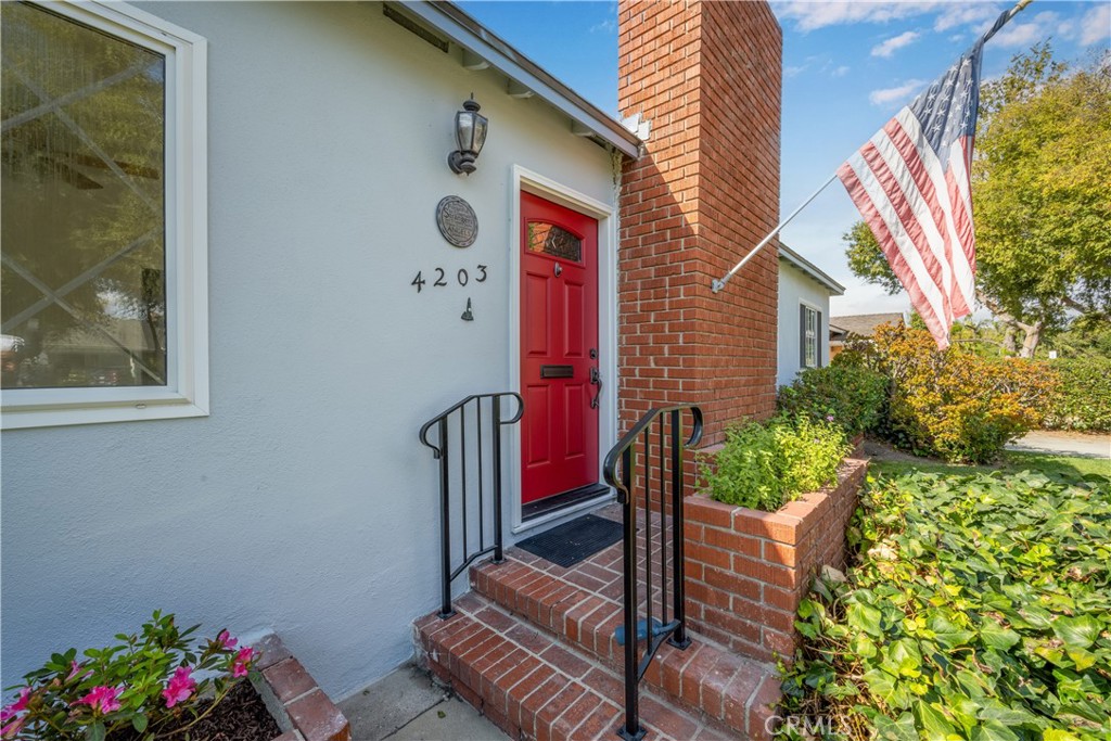 4203 N Greenbrier Road