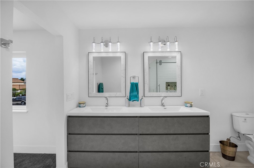 3060 N Hartman Street