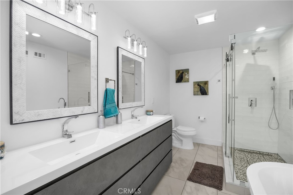 3060 N Hartman Street