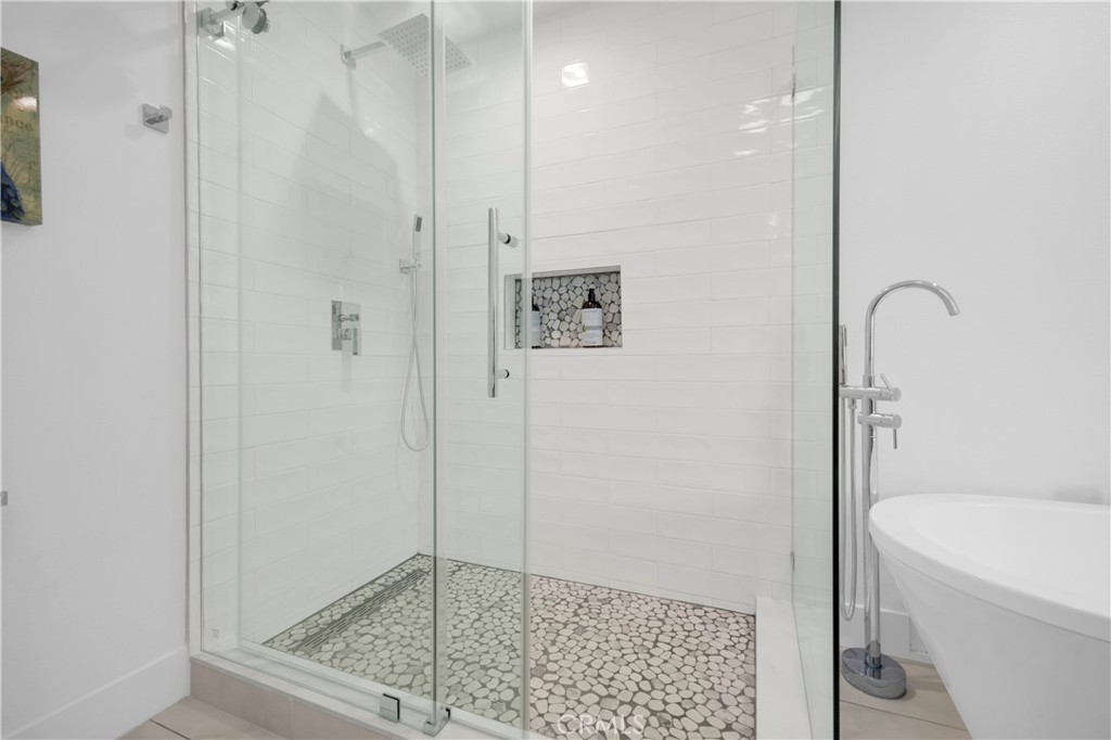 3060 N Hartman Street