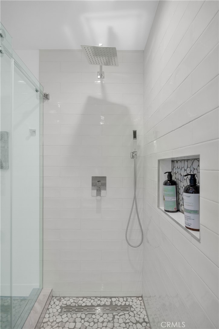 3060 N Hartman Street