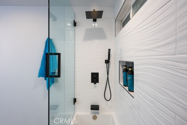 3060 N Hartman Street