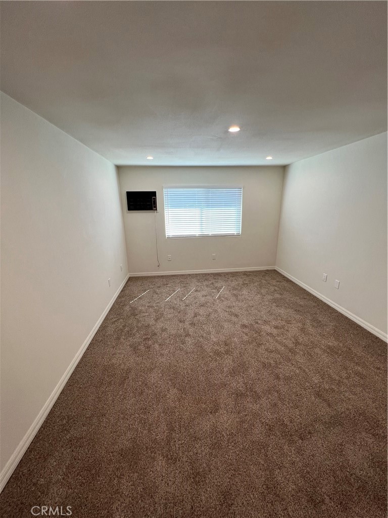1400 Eastpark Drive 3